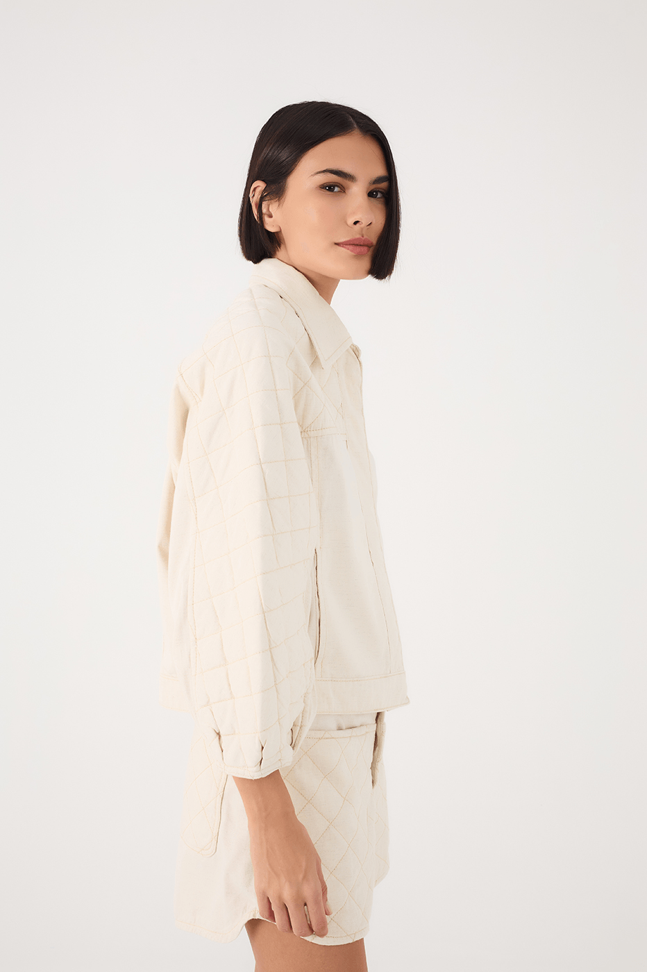 Off-White Collared Quilted Linen Jacket_3