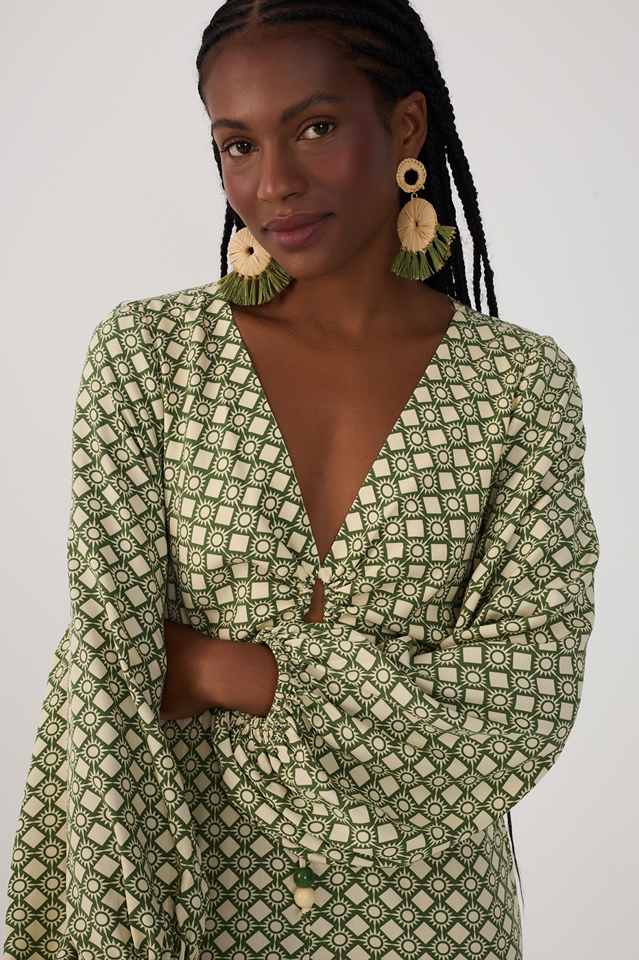 Green Amanhecer Ties Long Sleeve Jumpsuit_4