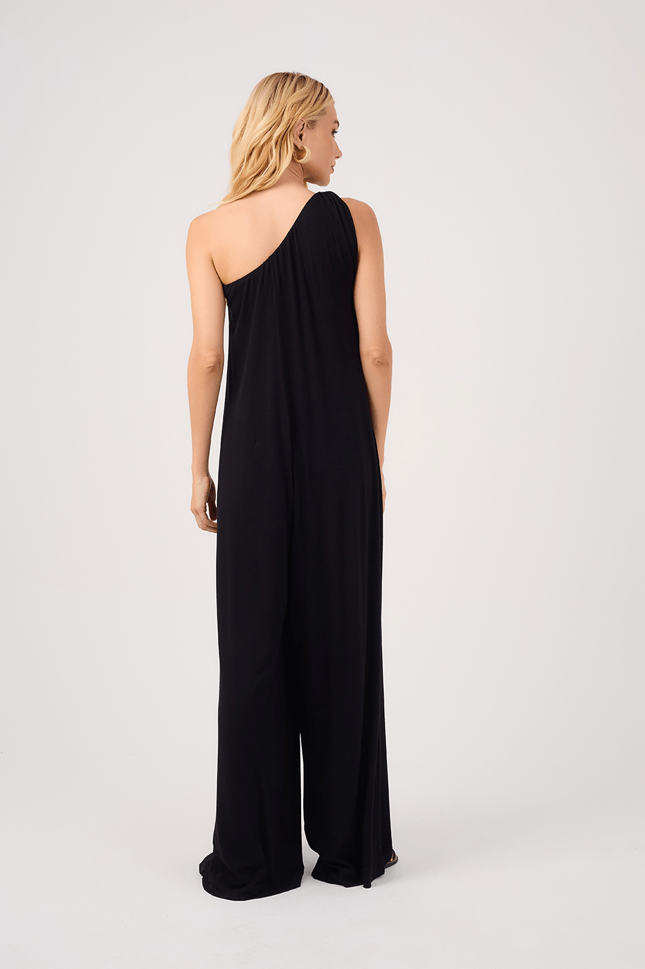 Black One-Shoulder Crepe Knit Jumpsuit_6