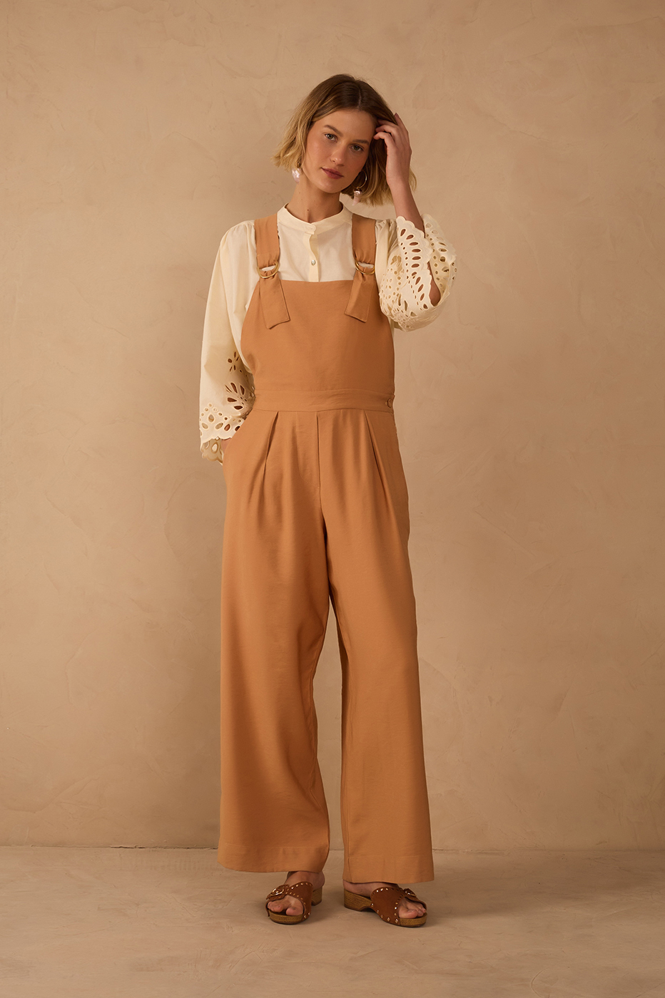 Beige Buckled Ties Pockets Jumpsuit_1