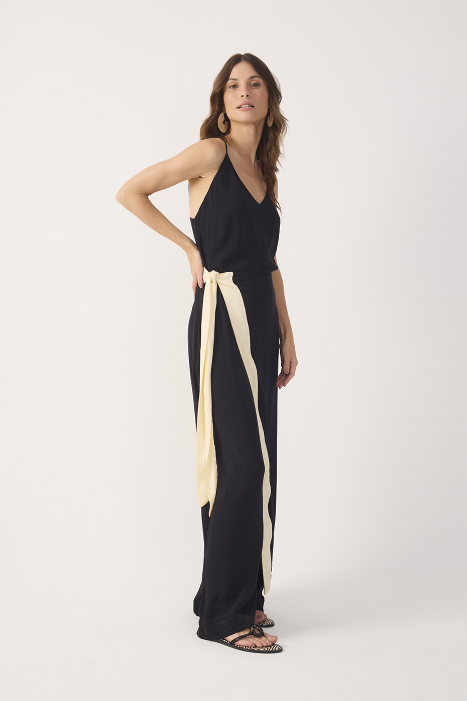 Black Side Tie Crepe Jumpsuit_3
