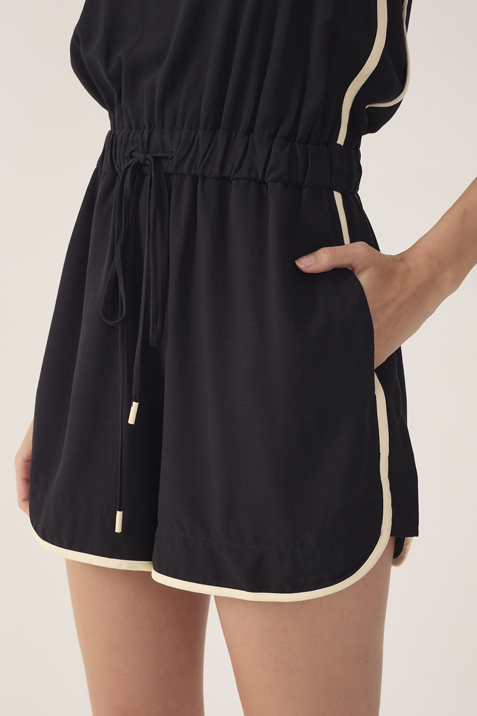Black V Neck Drawstring Romper_6