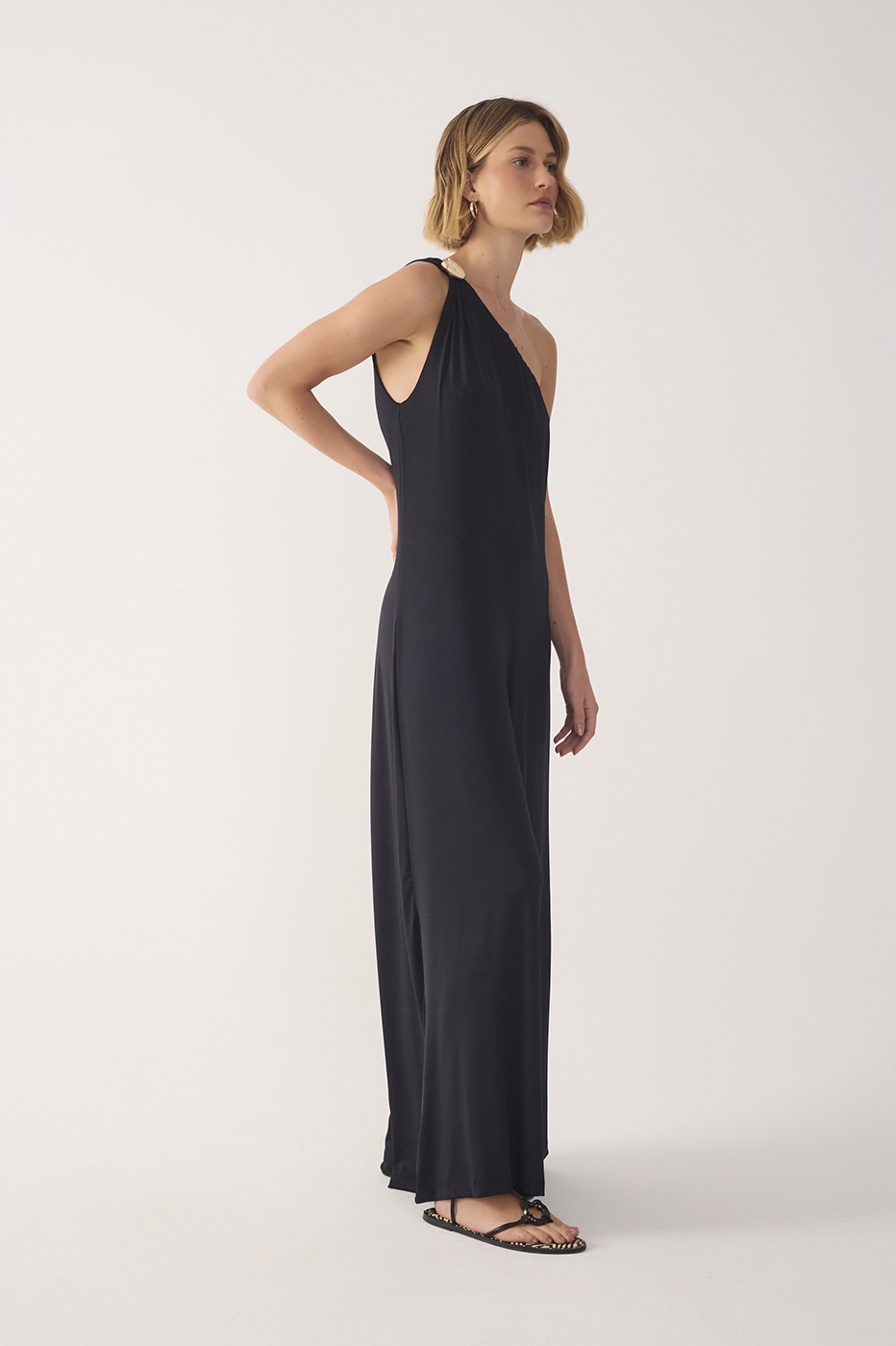 Jersey One-Shoulder Buckle Jumpsuit_3