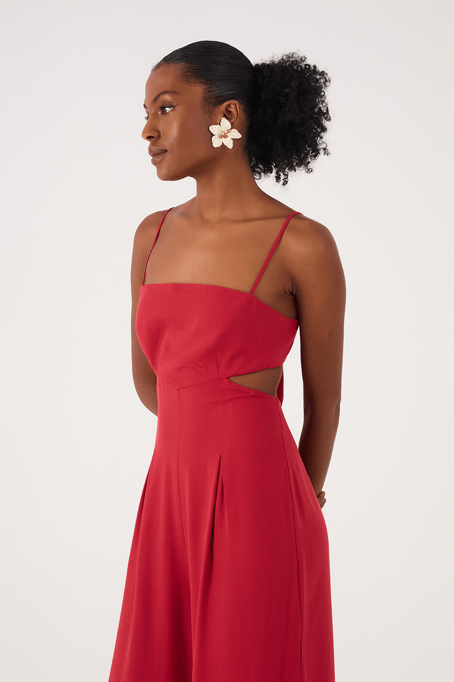 Red Encanto Cut-Out Sleeveless Pleats Back Ties Jumpsuit_4