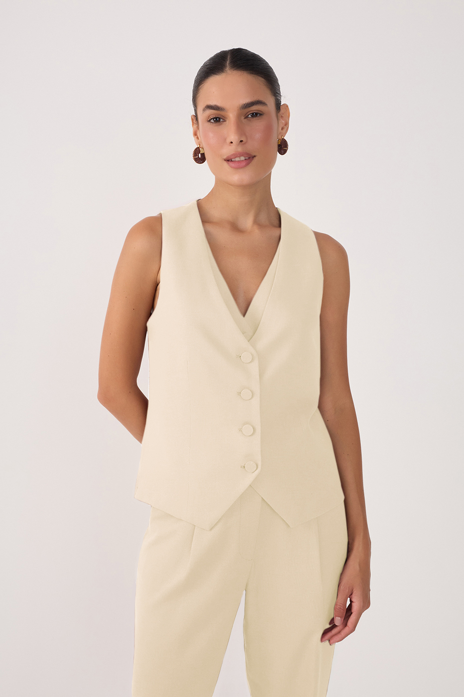 Beige Overlapped Buttoned Sleeveless Vest_4