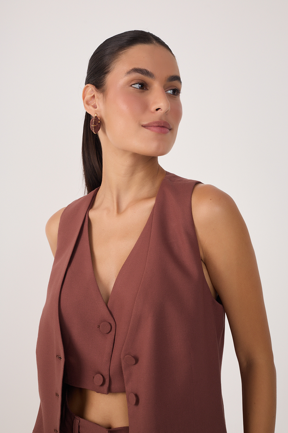 Brown Overlapped Buttoned Sleeveless Vest_3