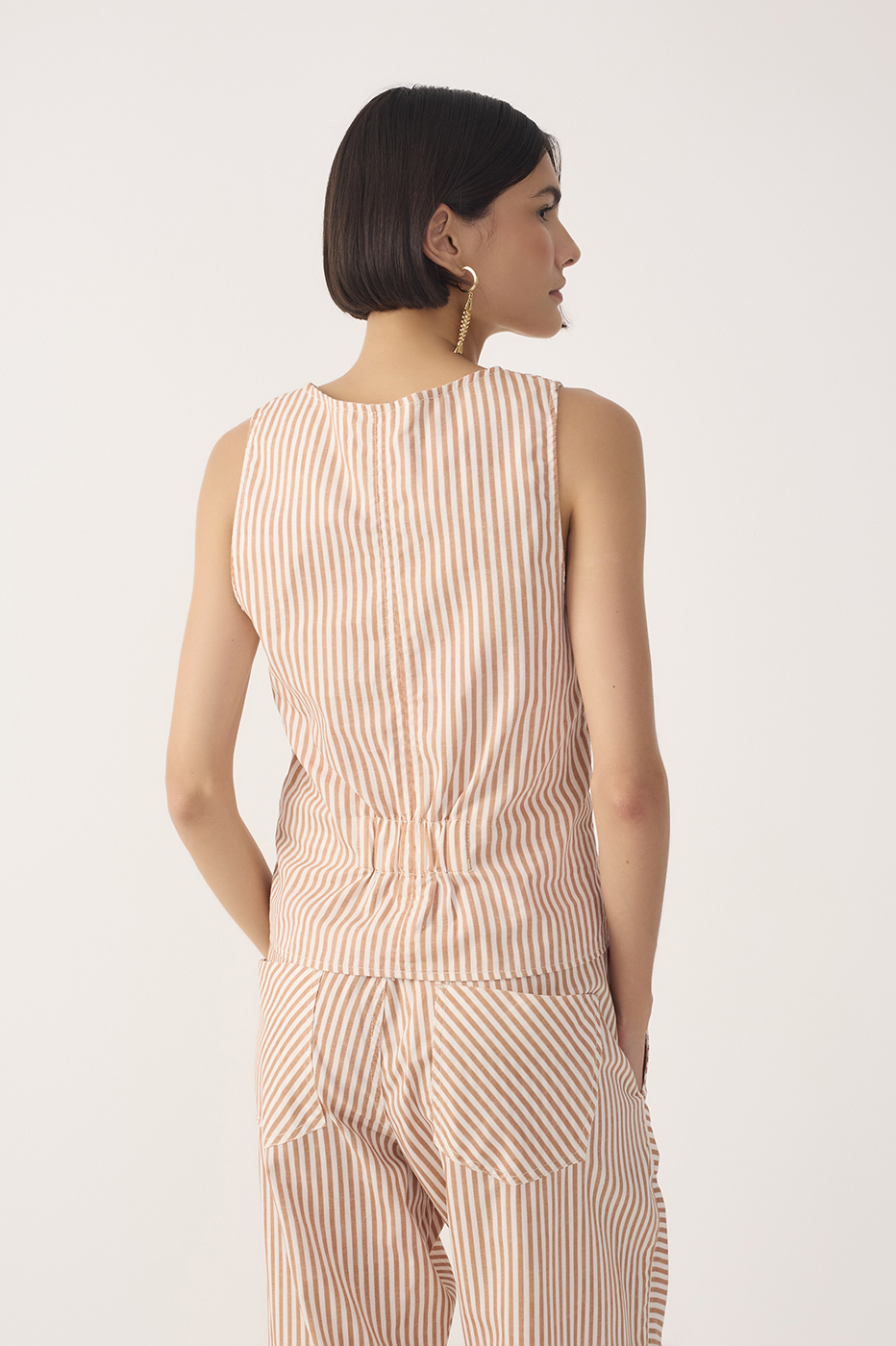 Red Stripes Topstitching Buttoned Twill Vest_5