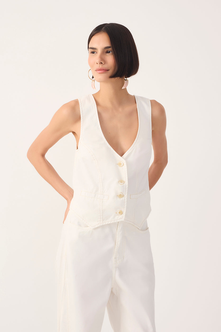 Off-White Buttoned Topstitching Twill Vest_2