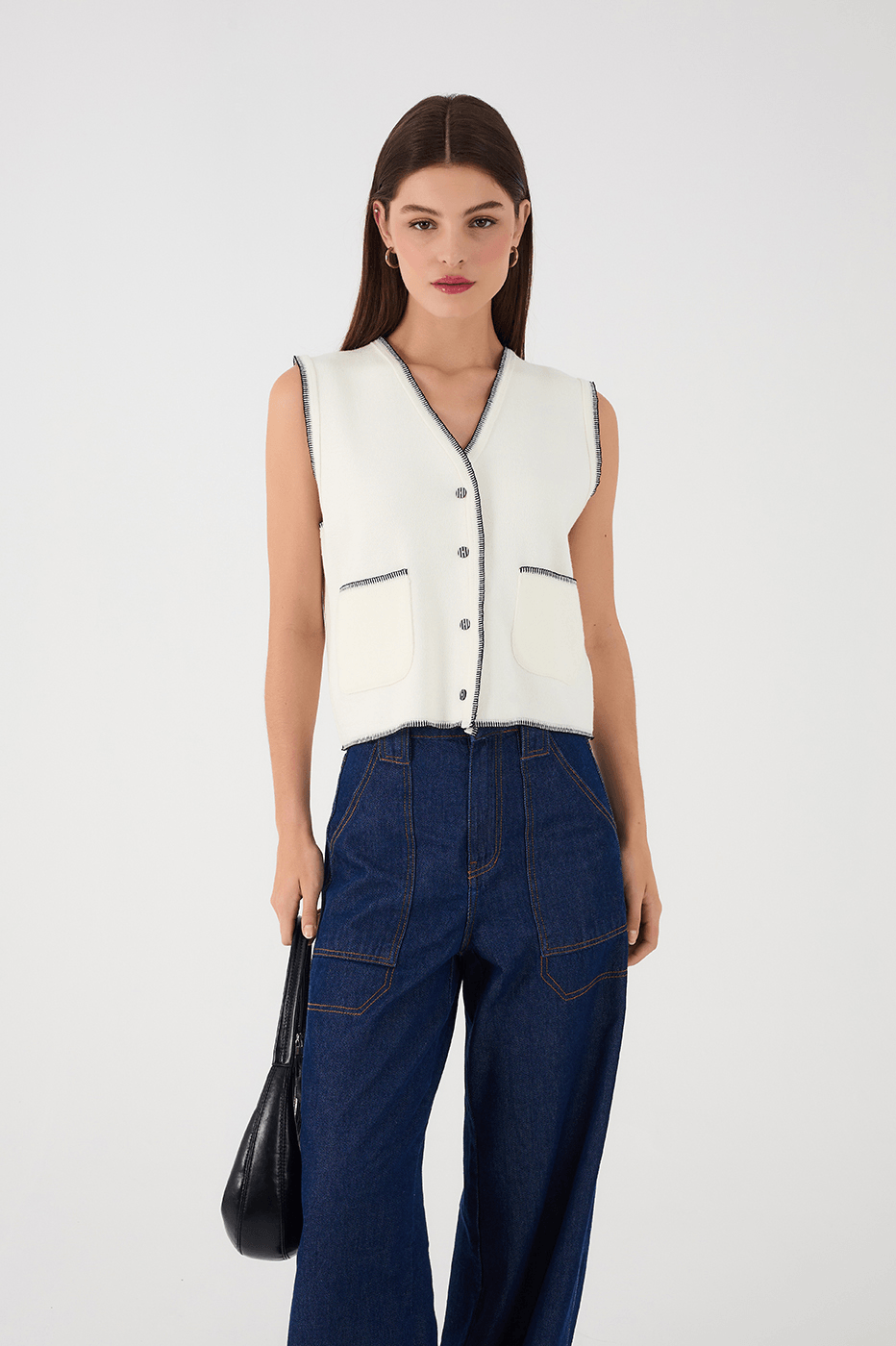 Off-White Buttoned Sleeveless Pockets Tricot Vest_2