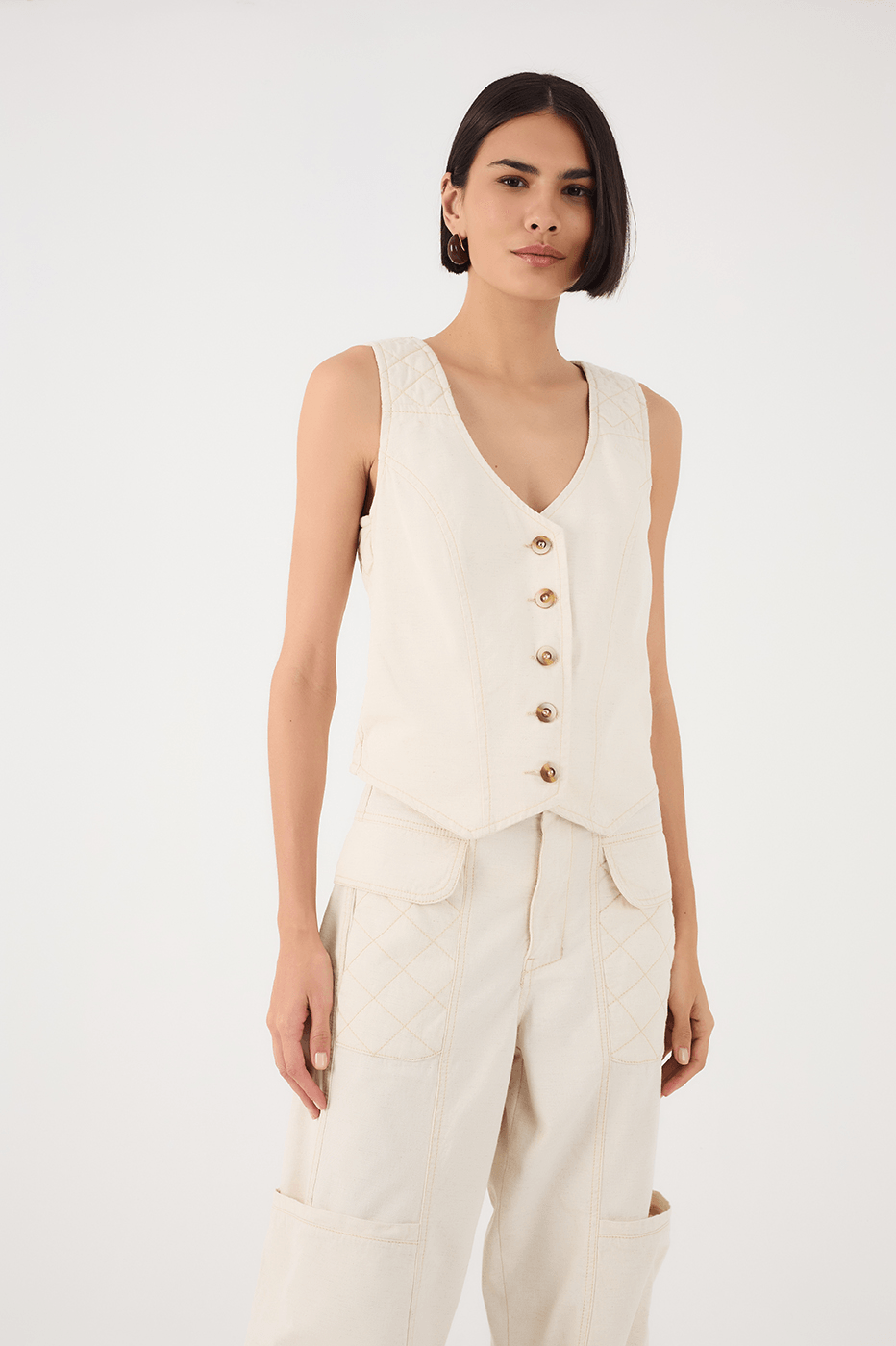 Off-White Buttoned Sleeveless Quilted Linen Twill Vest_2