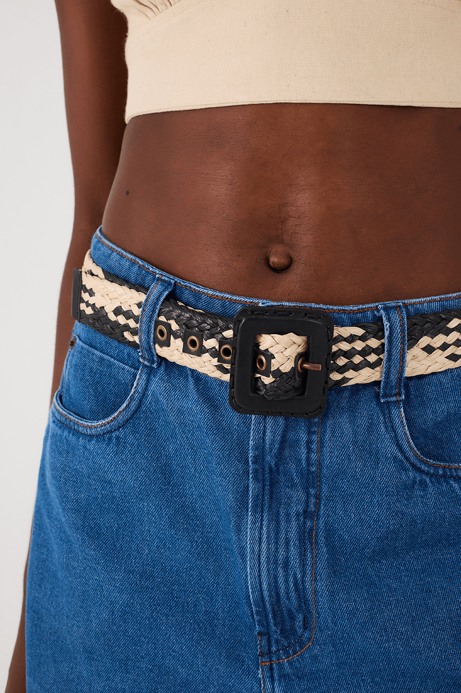 Natural And Gold Straw Buckled Belt_8