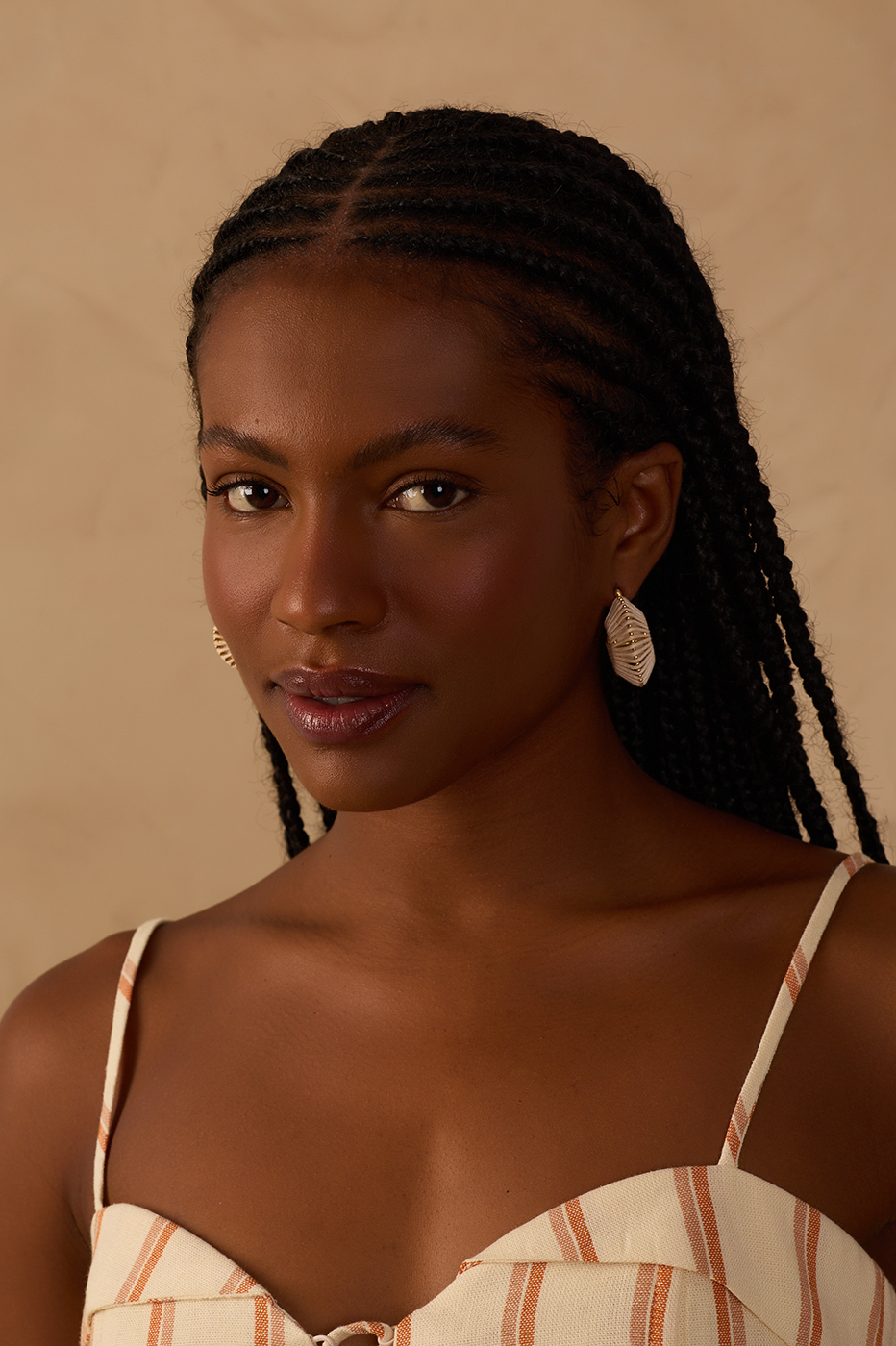 Encanto Small Hoop Earrings_1