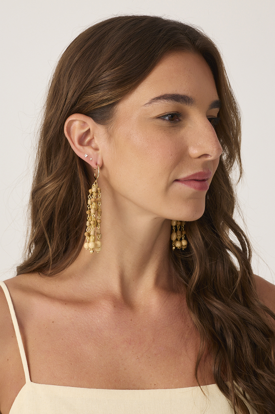 Beige Som do Mar Wooden Beads Earrings_3