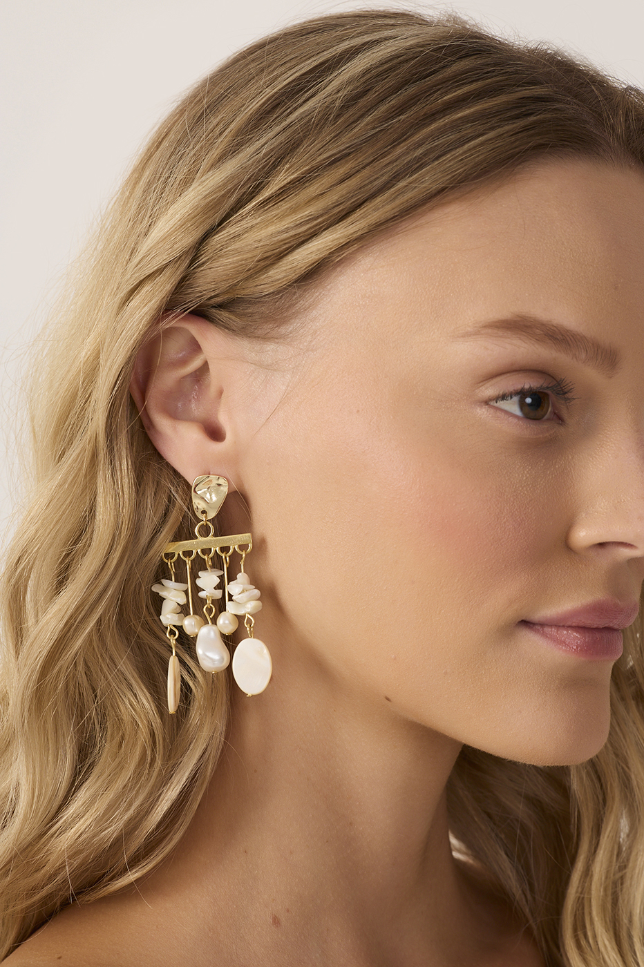 Golden Laguna Mother-of-Pearl Earrings_3