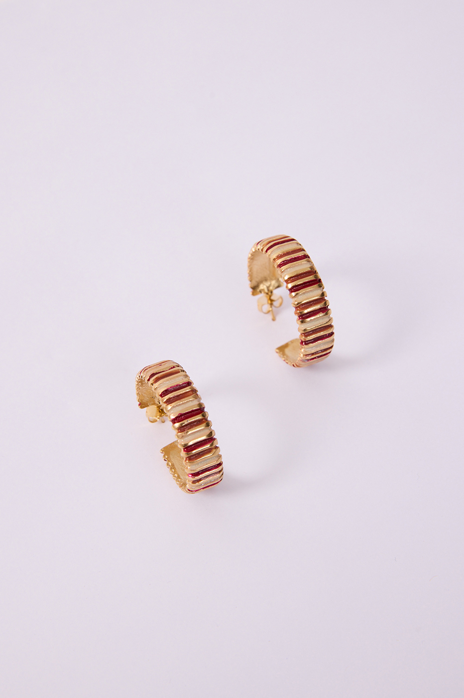 Golden Aurora Hoop Earrings_5