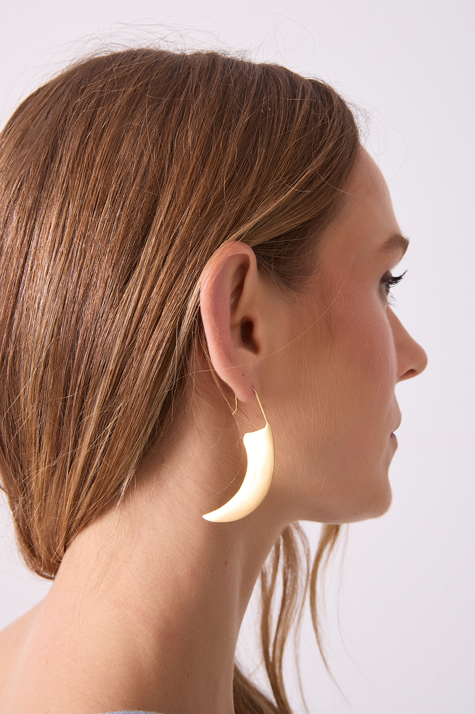 Golden Lumini Asymmetric Earrings_3