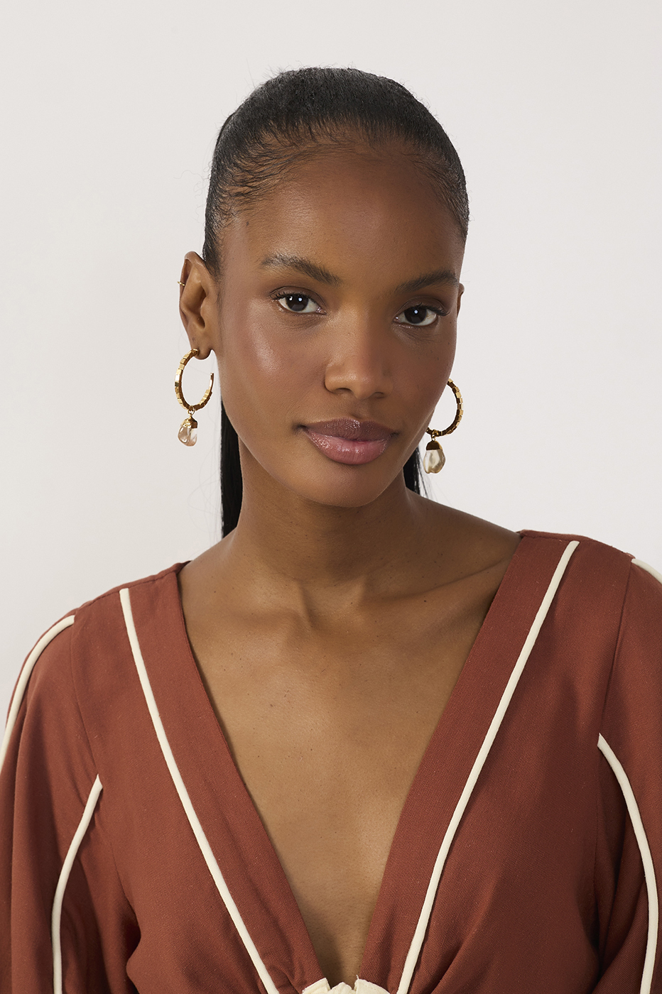 Golden Hoop Stone Detail Earrings_2
