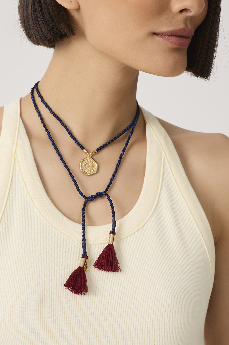 Blue Golden Medallion Tassels Necklace_3