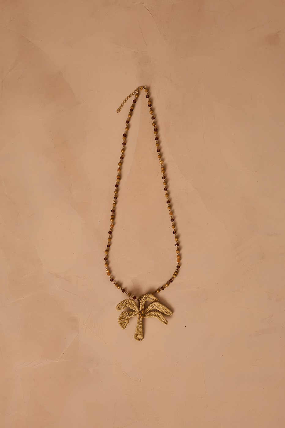 Natural And Gold Coqueiro Straw Beads Necklace