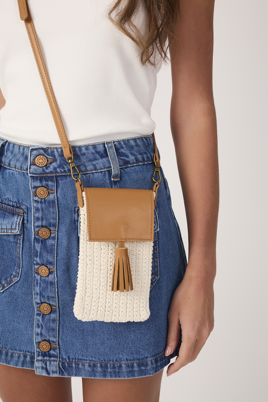 Ochre Crochet Crossbody Bag_3