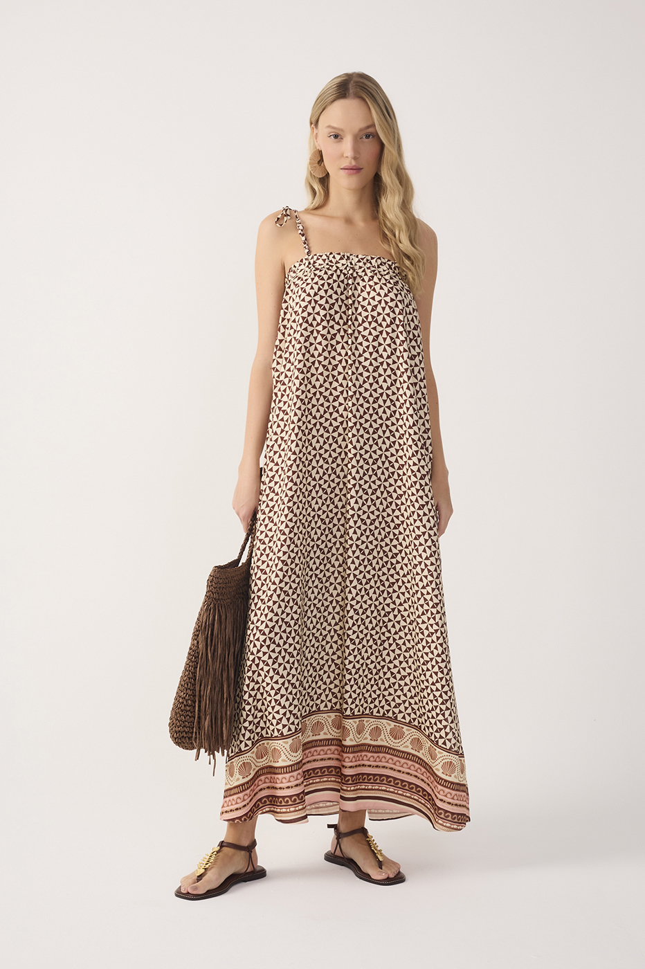 Beige Solstício Side Slit Maxi Dress_2