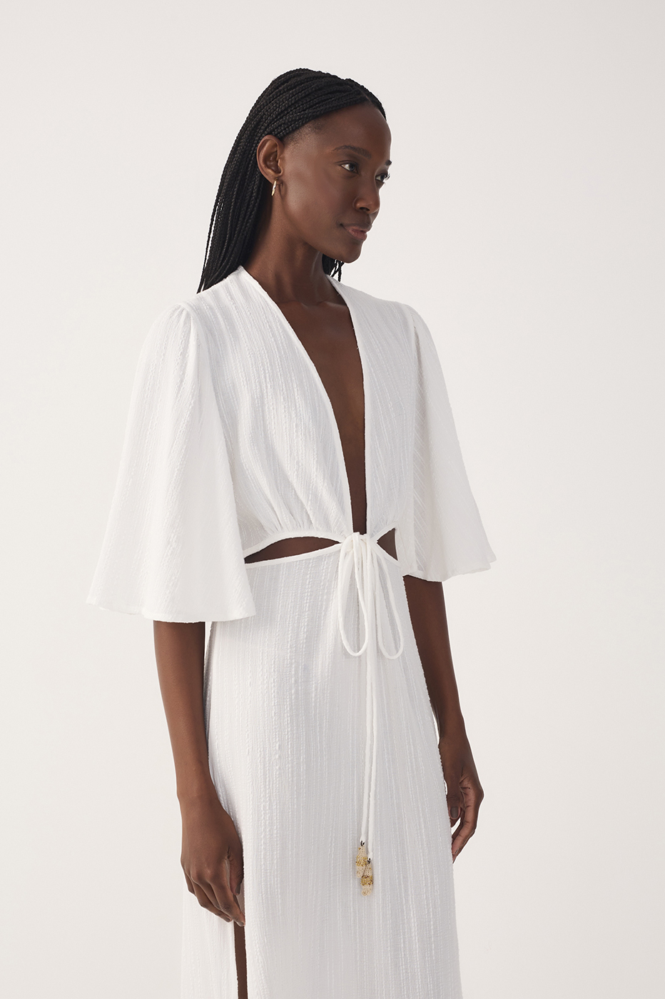 Off-White Plunging Neck Cut-Out Front Ties Maxi Dress_5