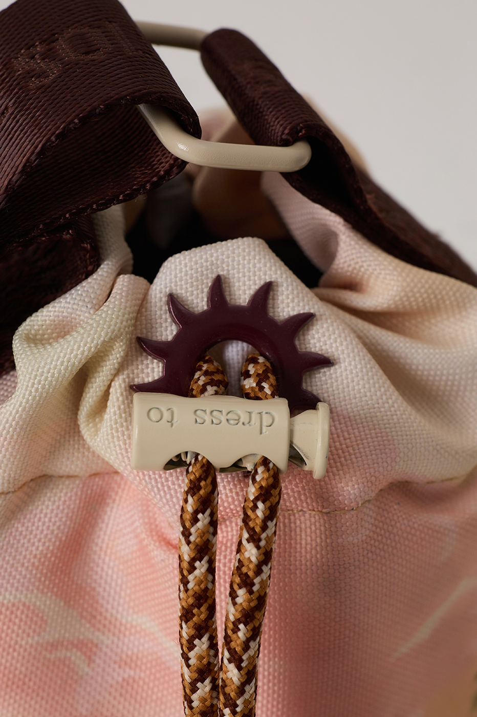 Multicolor Fim De Tarde Crossbody Wine Bag