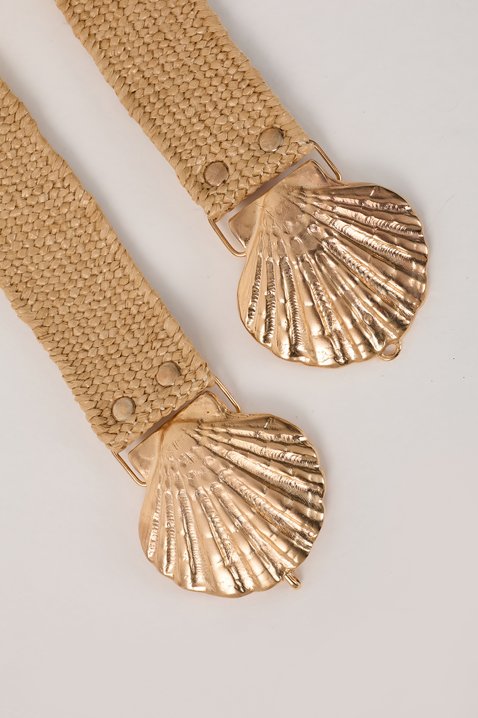 Beige Scallop Shell Belt