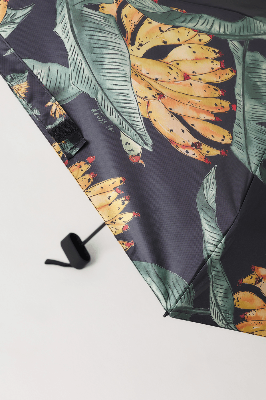 Black Paraiso Compact Umbrella_3