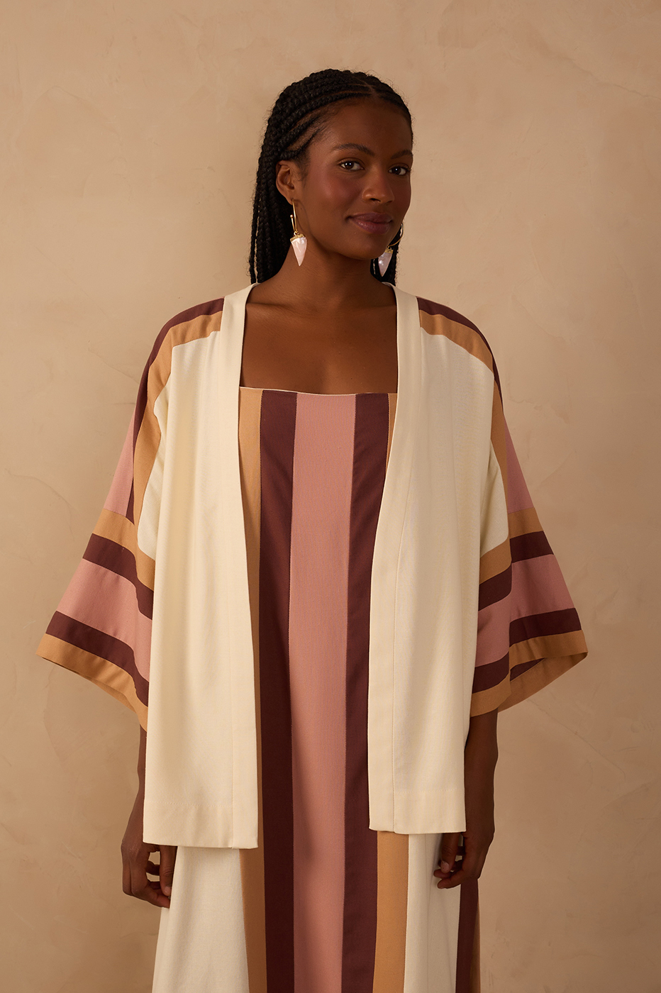 Multicolor Embroidered Open Linen Kimono_2